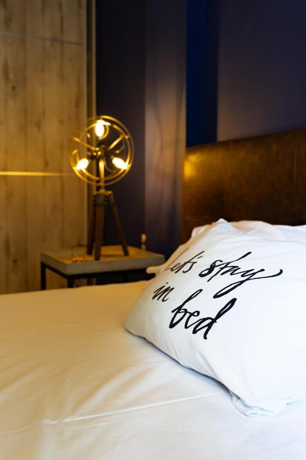 Cozy Modern Apartment Inside The City Center เทสซาโลนิกิ ภายนอก รูปภาพ
