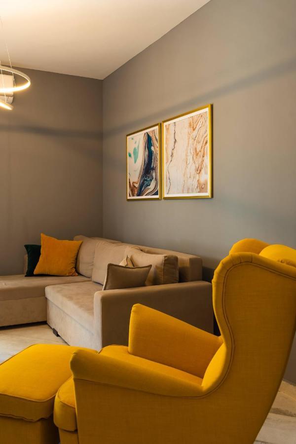 Cozy Modern Apartment Inside The City Center เทสซาโลนิกิ ภายนอก รูปภาพ