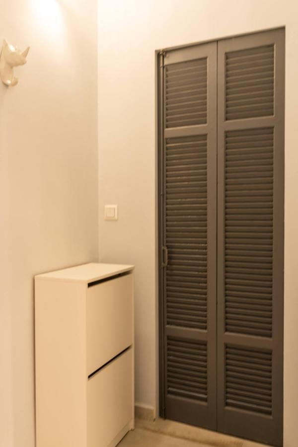 Cozy Modern Apartment Inside The City Center เทสซาโลนิกิ ภายนอก รูปภาพ